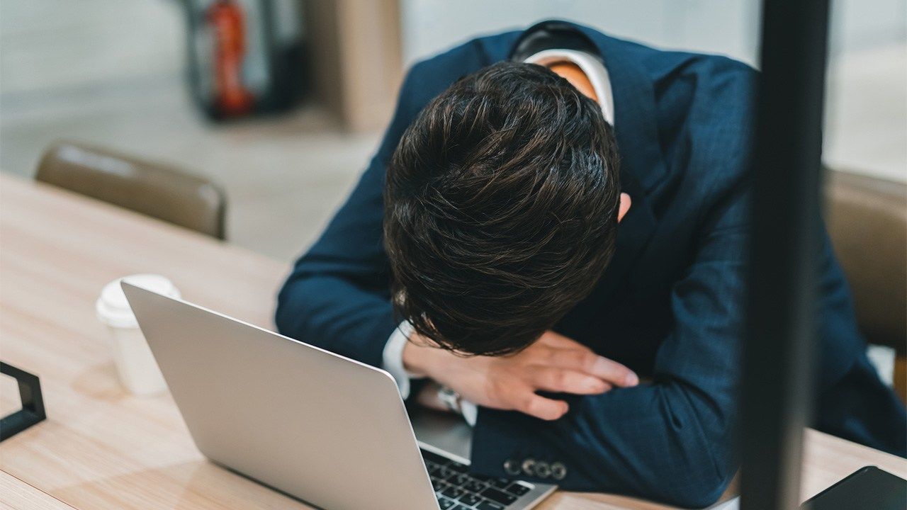 Se on ”hiljainen irtisanominen”: työntekijöiden vaatimus paremmista työoloista.