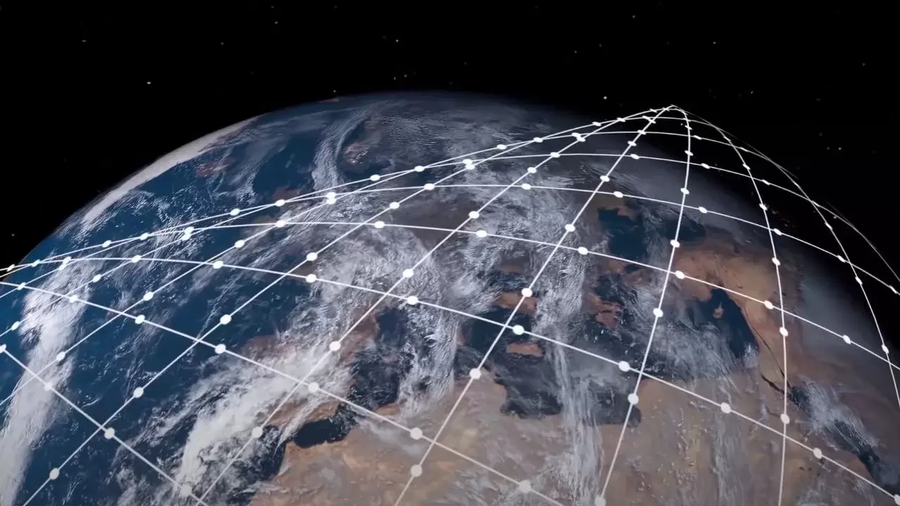 Tutustu satelliitti-internetin, kuten Starlinkin, ja valokuituinternetin eroihin.