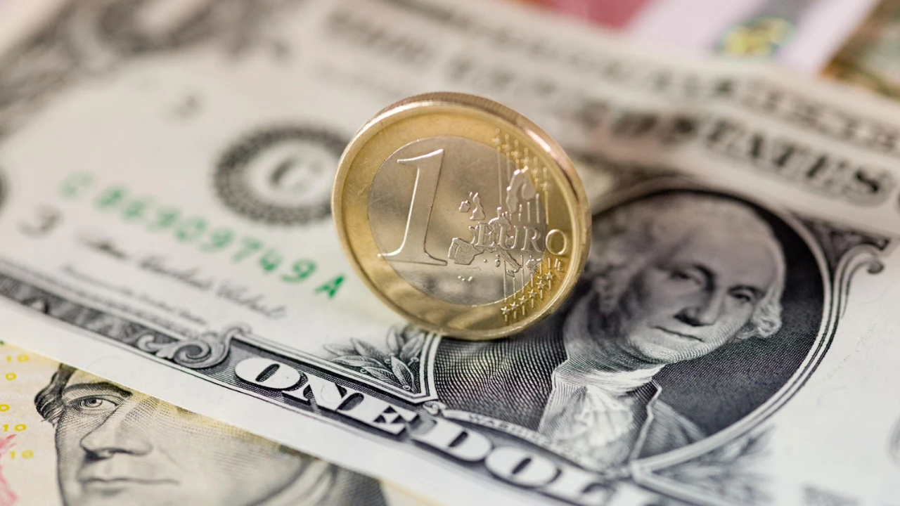 Kuinka monta dollaria yksi euro maksaa tänään, 28. joulukuuta?