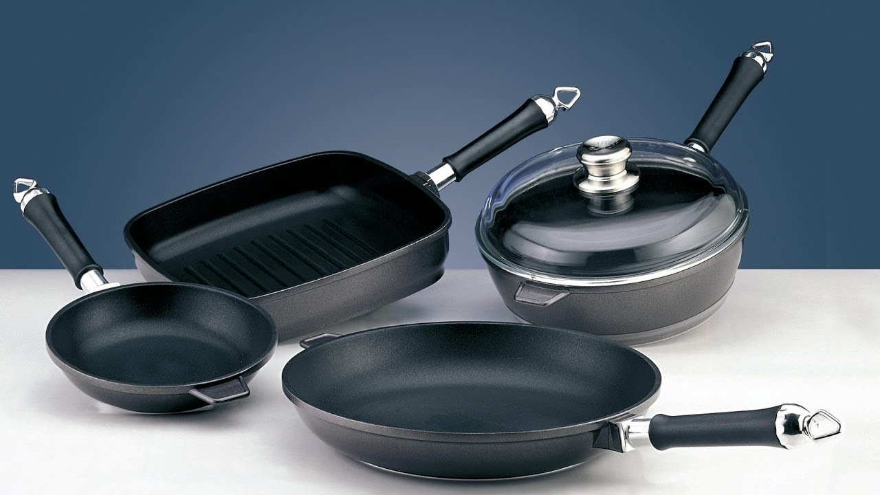 Ei teflonia, ei alumiinia: elintarviketeollisuuden teknologia-asiantuntija paljastaa, mikä materiaali kannattaa valita paistinpannua ostettaessa.