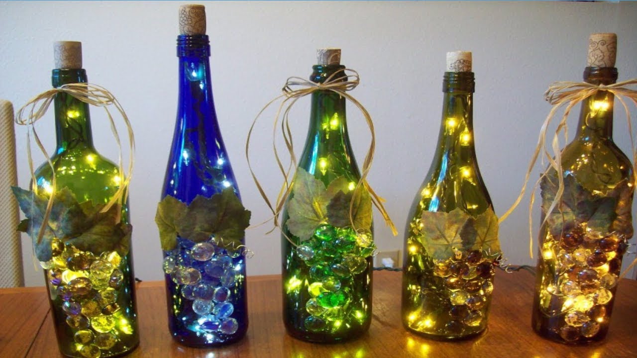 Kierrätys: Säilytä samppanjapullo ja muuta se upeaksi uudenvuoden koristeeksi.