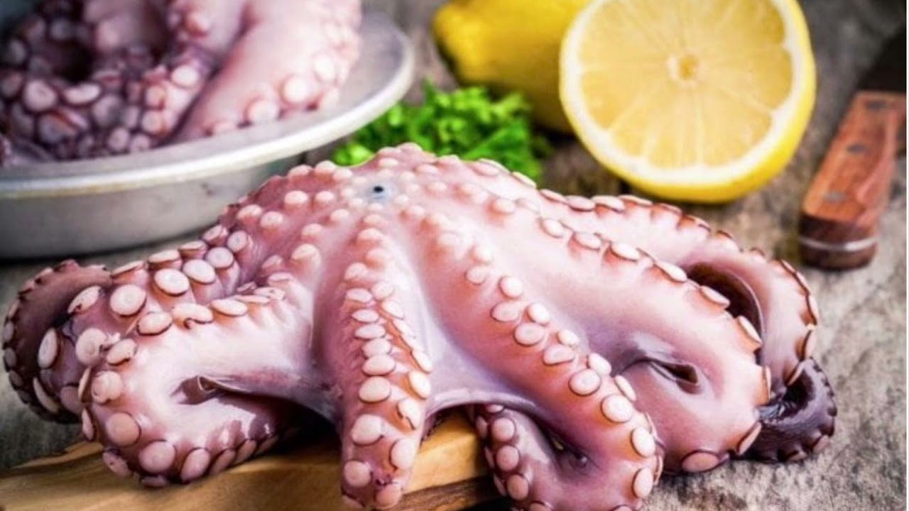 Tämä on Lidlissä suosituin jouluinen mustekala: tuore, täydellisesti valmistettu ja valmis tarjoiltavaksi.