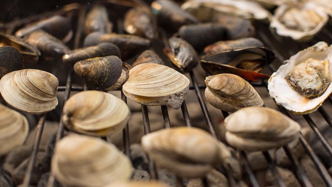 Näin erotat kolme simpukkalajia, jotta sinua ei huijata: erot pienien, sileiden ja japanilaisten simpukoiden välillä.