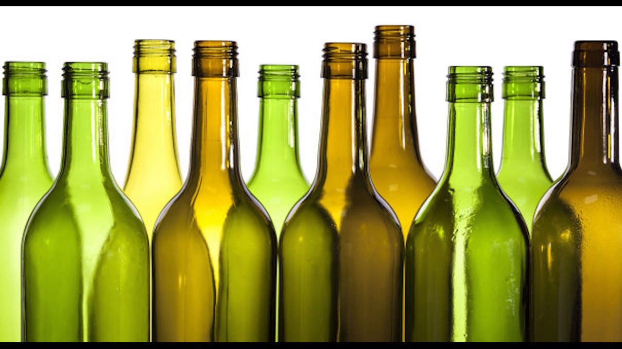 Jos kotonasi on kertynyt paljon tyhjiä Fernet-pulloja, sinulla on todellinen aarre: miksi ja miten niitä voi kierrättää tämän upean idean avulla?