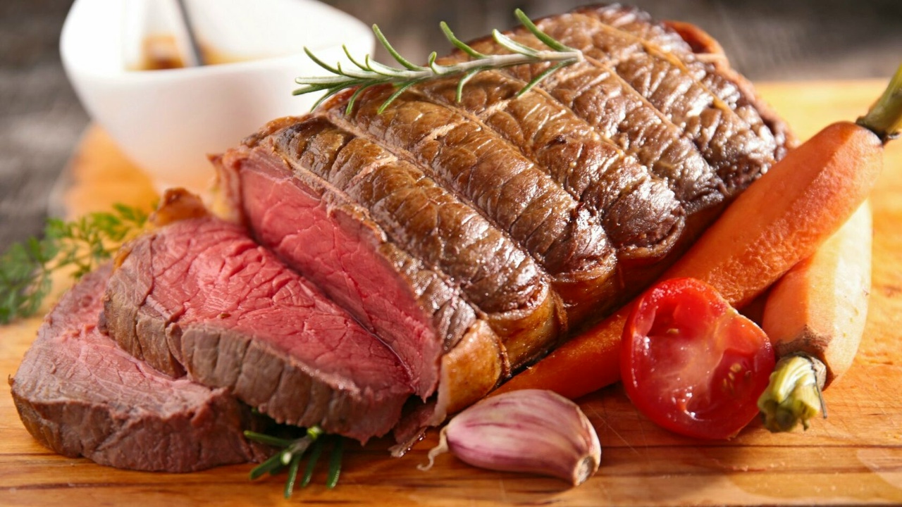 Ei 2 päivää, ei 5: kuinka kauan paistettu liha säilyy jääkaapissa?