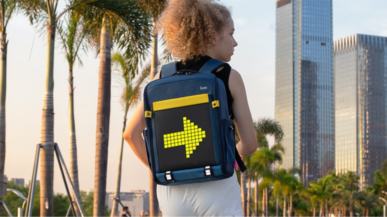 Sano hyvästit reppuille: uusi trendi Euroopasta, joka korvaa ne lopullisesti.