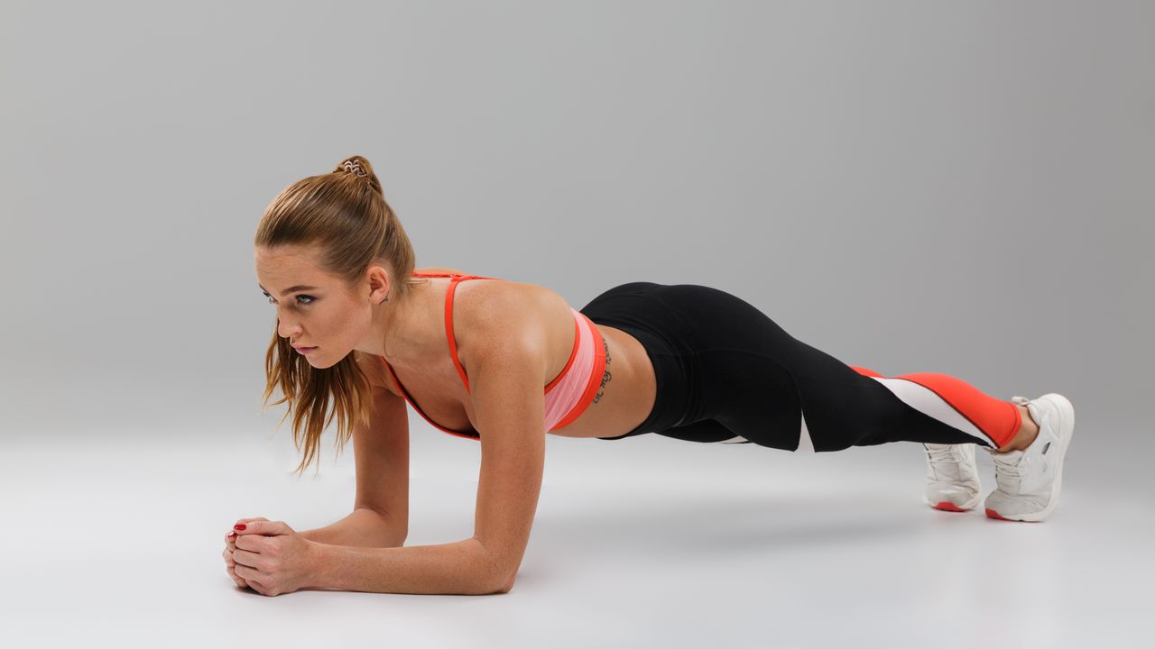 Miksi plank on yksi tehokkaimmista harjoituksista kehon ja mielen vahvistamiseksi