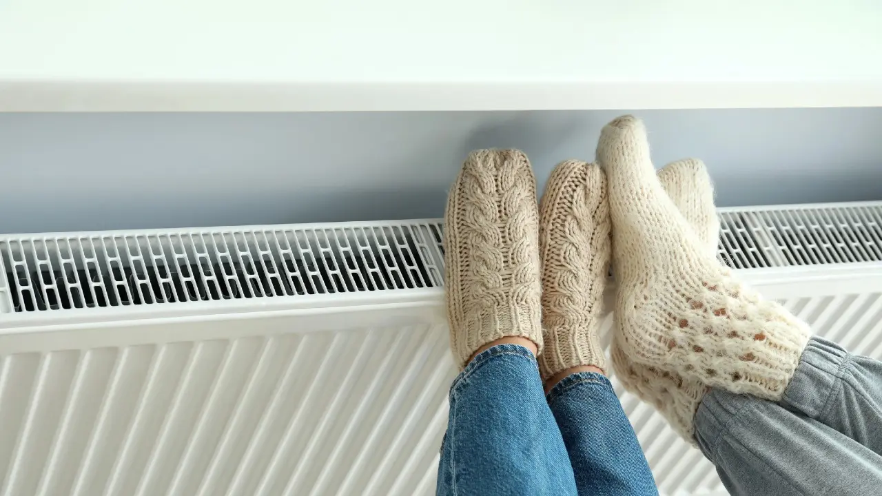 Teknologi-insinööri: ”Väite, että lämmityksen pitäminen jatkuvasti päällä auttaa säästämään rahaa, on väärä.”