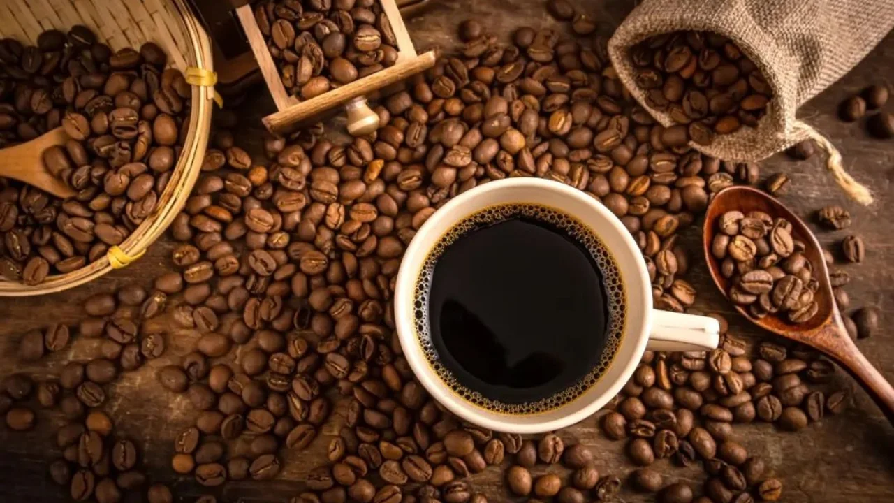 Historiallinen roomalainen leipomo, joka mullisti kahvimaailman lisäämällä munan espressoon.