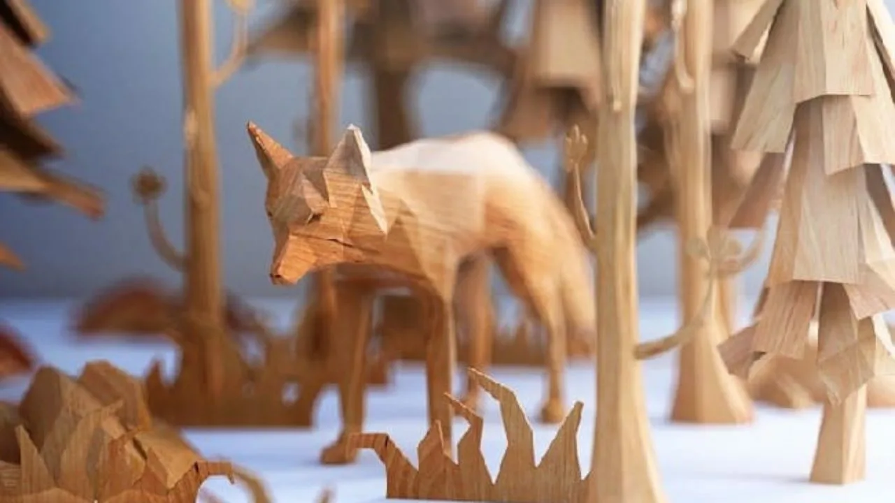 Ripustettavat puiset siluetit parvekkeella: miksi se on suositeltavaa ja mihin sitä tarvitaan.