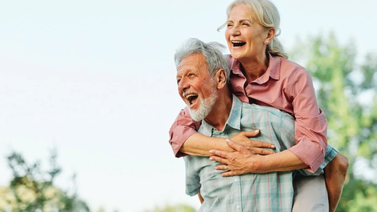 Tässä maassa 66 vuoden ja 10 kuukauden ikä tulee olemaan uusi eläkeikä: se on eläkeikä sosiaaliturvajärjestelmän muutosten jälkeen.