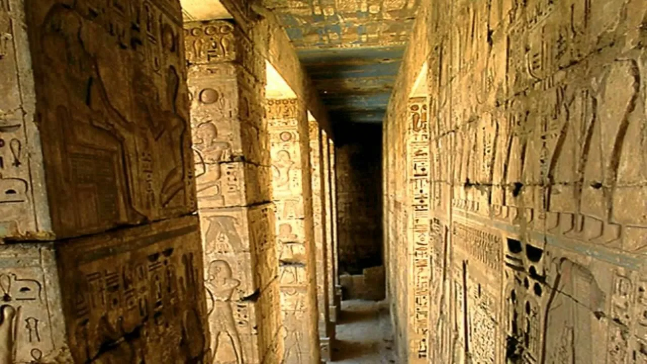 Gizan pyramidien läheltä on löydetty salaperäinen maanalainen rakenne.