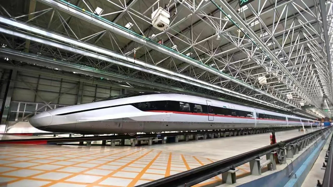 Nopeampi kuin lentokone: lanseerattu juna, joka voi saavuttaa jopa 1000 km/h nopeuden ja kulkea Buenos Airesista Brasiliaan 60 minuutissa.