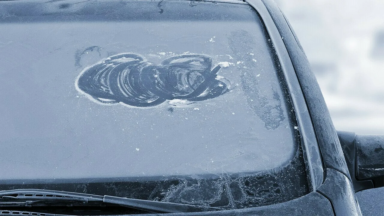 Kuinka sulattaa auton tuulilasi turvallisesti