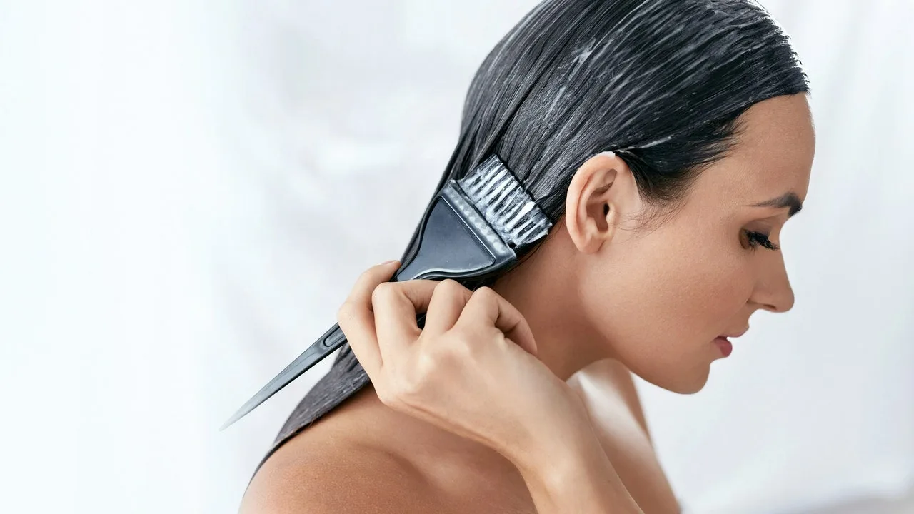 Parhaat hiusnaamioit, jotka ravitsevat ja suojaavat hiuksiasi talvella.