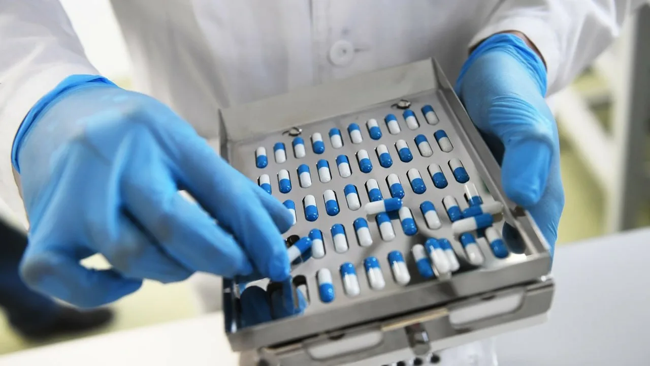 ANMAT peruutti lääkkeiden jakeluyhtiön rekisteröinnin sertifikaatin uusimista koskevien vaatimusten noudattamatta jättämisen vuoksi ja hylkäsi toisen laboratorion.