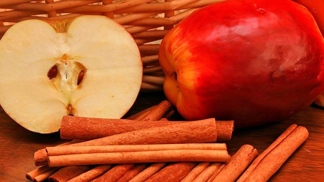 Mitkä ovat omenan ja kanelin syömisen edut tyhjään vatsaan?
