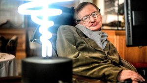 Stephen Hawking, tiedemies: ”En usko, että ihmiskunta selviää seuraavasta tuhannesta vuodesta, ainakaan ilman avaruuden valloittamista.”