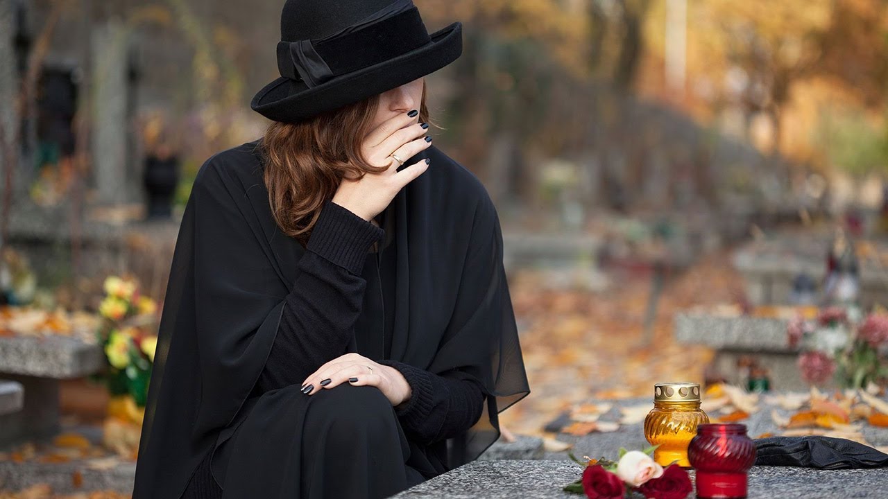 Mitä perheenjäsenten tulisi tehdä, jos pankkitilin omistaja kuolee, jotta he välttyisivät perimästä velkoja?