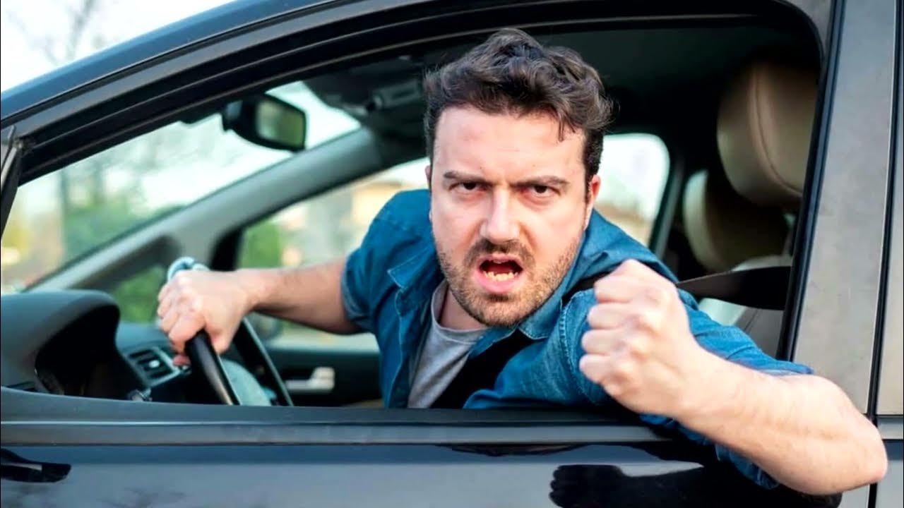 Virallisesti! Autot on takavarikoitu ja kaikkien listalla olevien henkilöiden ajokortit on peruutettu.