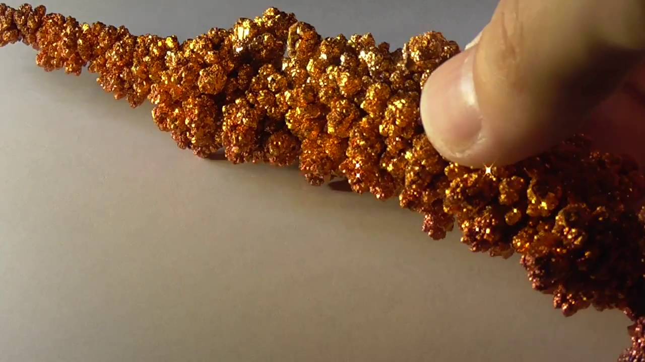 Energiasiirtymän ”punainen kulta”: kupari on aiheuttanut historiallisen nousun osakemarkkinoilla ja aallon megafuusioita.