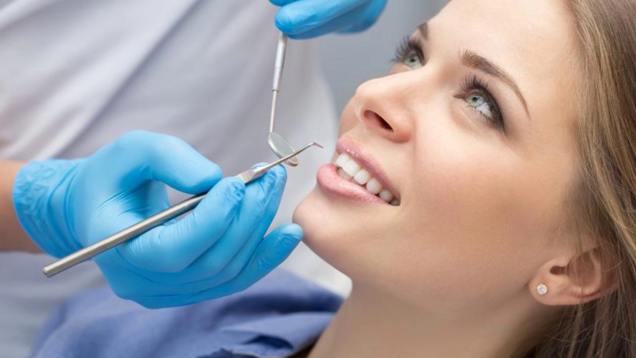 Kysynnän jyrkkä kasvu UBA-hammasklinikalla: kolme syytä, miksi päivittäin vastaanotetaan yli tuhat potilasta.