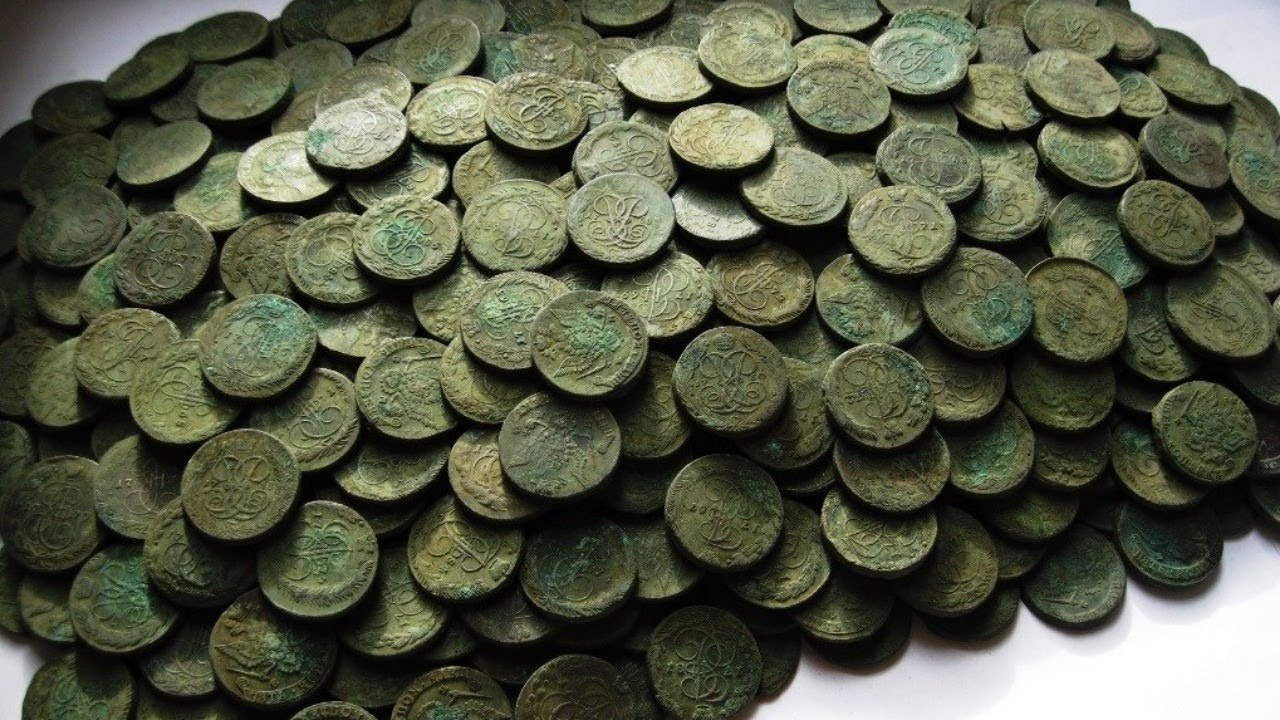 Arkeologi: ”Kukaan ei hautaa kolikoita, etenkin jalometalleja, ilman aikomusta kaivaa niitä esiin.”