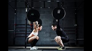 Voimaharjoittelu ja kehon sopeutuminen: mitkä tekijät vaikuttavat lihasmassan kasvuun?