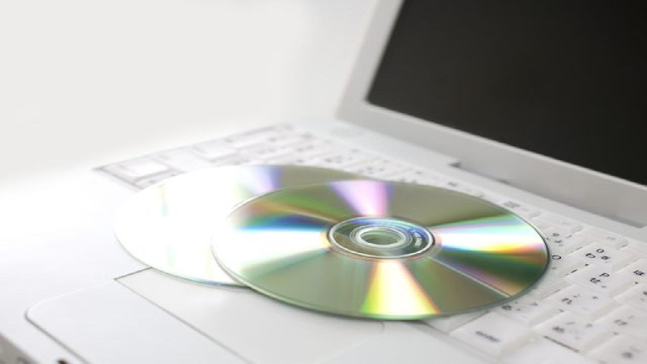 Mitä tehdä toimimattomille CD- ja DVD-levyille: 3 hyödyllistä ja koristeellista ideaa.