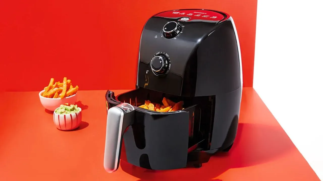 Aerogrill ei ole enää pelkkä kodinkone | Tämä uusi laite valmistaa ruokaa 9 eri tavalla