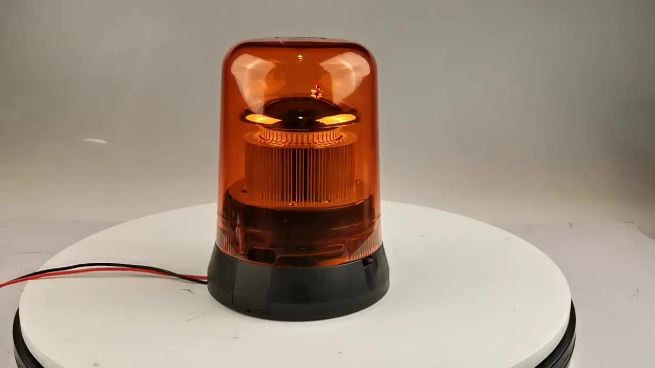 Kuinka V16-vilkkuva majakka muuttui liikenneturvallisuuden symbolista kuljettajien epäluottamuksen lähteeksi: geolokaatio, yleisesti saatavilla olevat kartat ja homologisoinnin peruuttaminen.