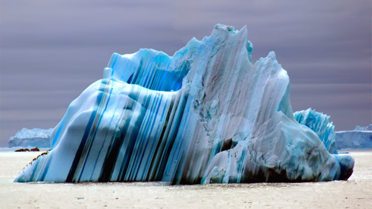 Vuonna 1986 Antarktikasta irtosi jäävuori: nyt se on muuttunut siniseksi, ja NASA on huolissaan tästä.